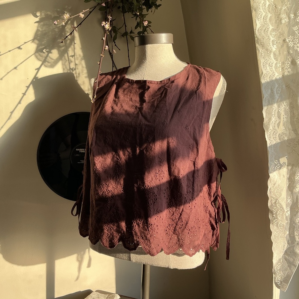 Altar'd State Lenore Scallop Trim Top Size: XXL